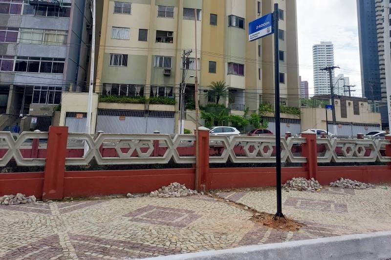 Placa com localização indevida