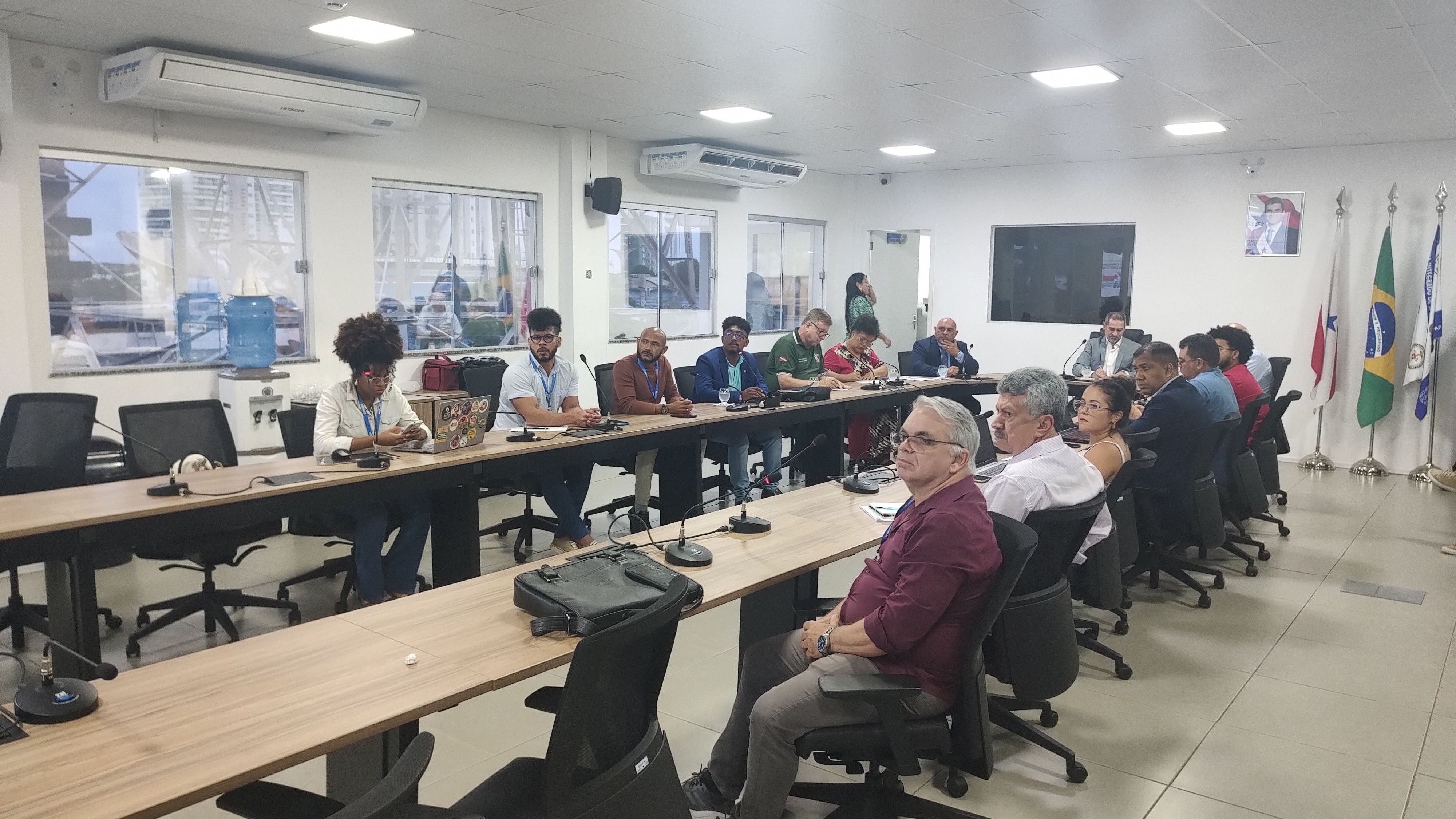 Reunião entre Seirdh lideranças e autoridades