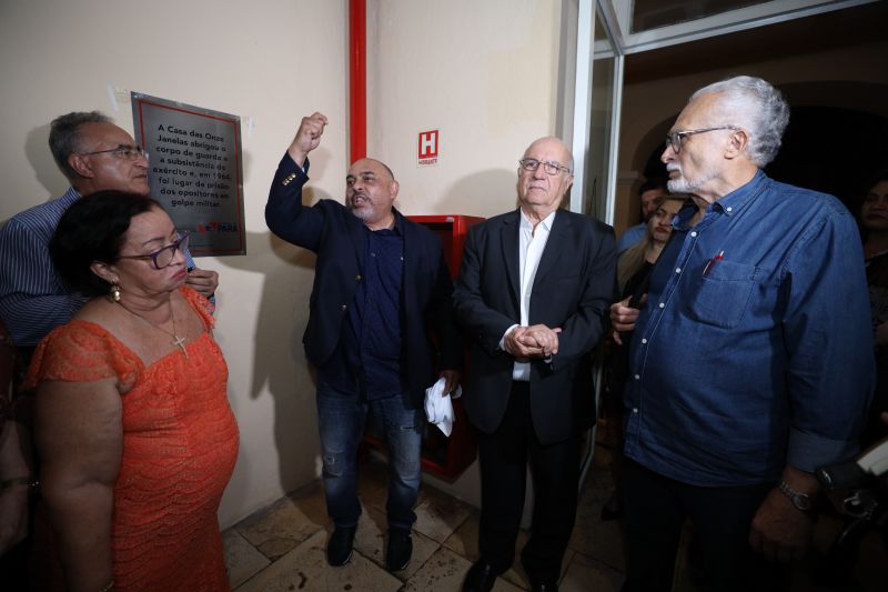 Imagem do lançamento da placa