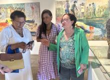 Visitantes na exposição